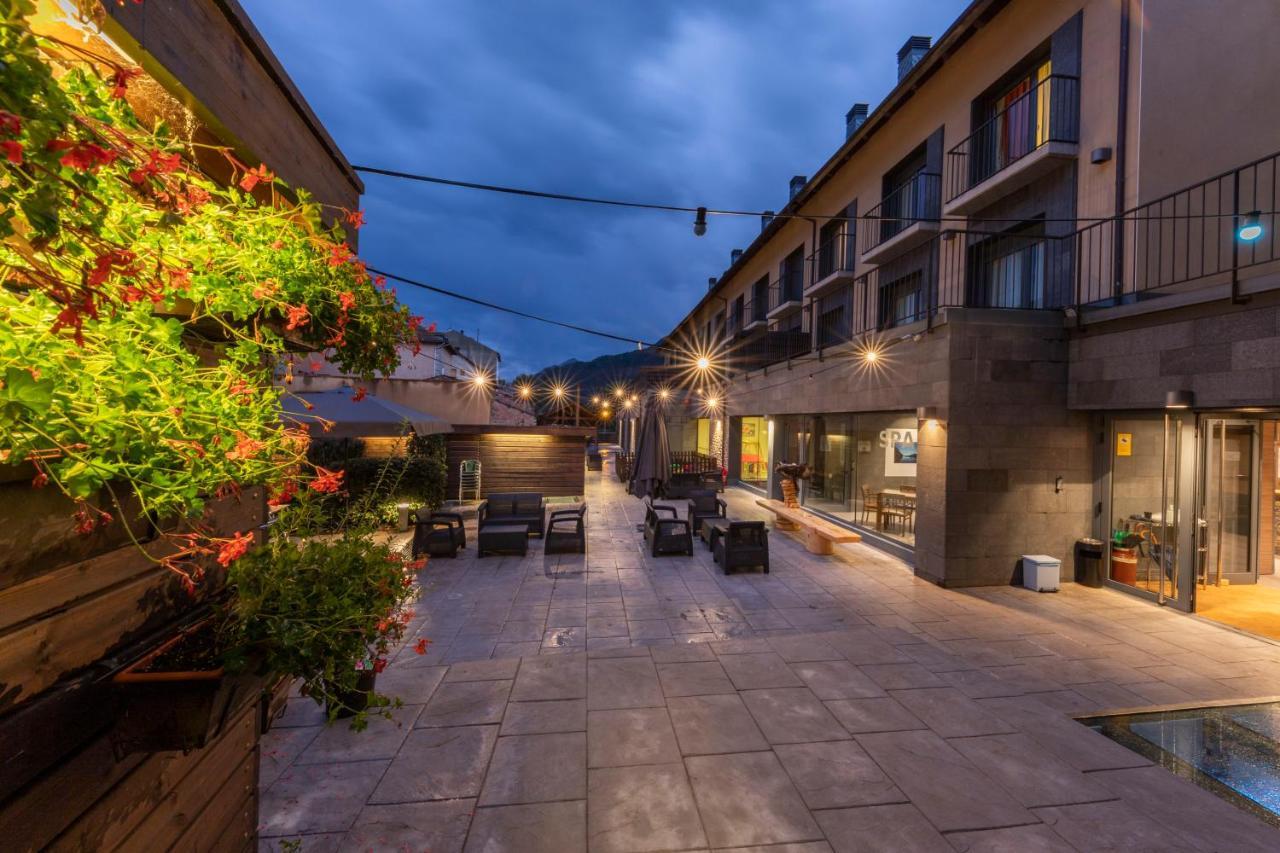 Apartaments Trainera Esterri D'Aneu Exterior photo